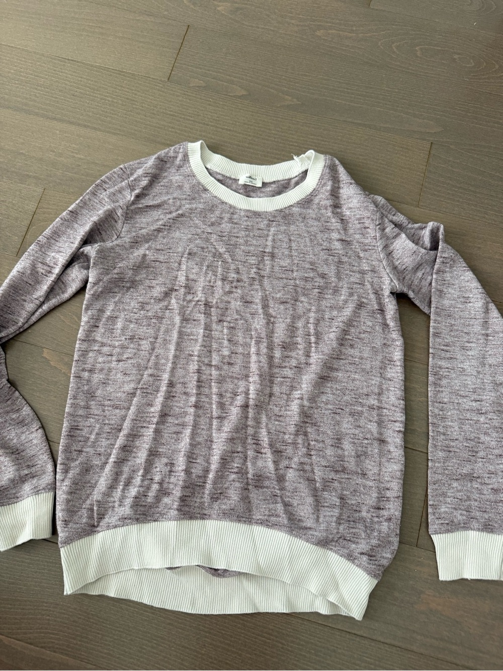 Wilfred Heathered Mauve Crewneck Sweater with White Trim
